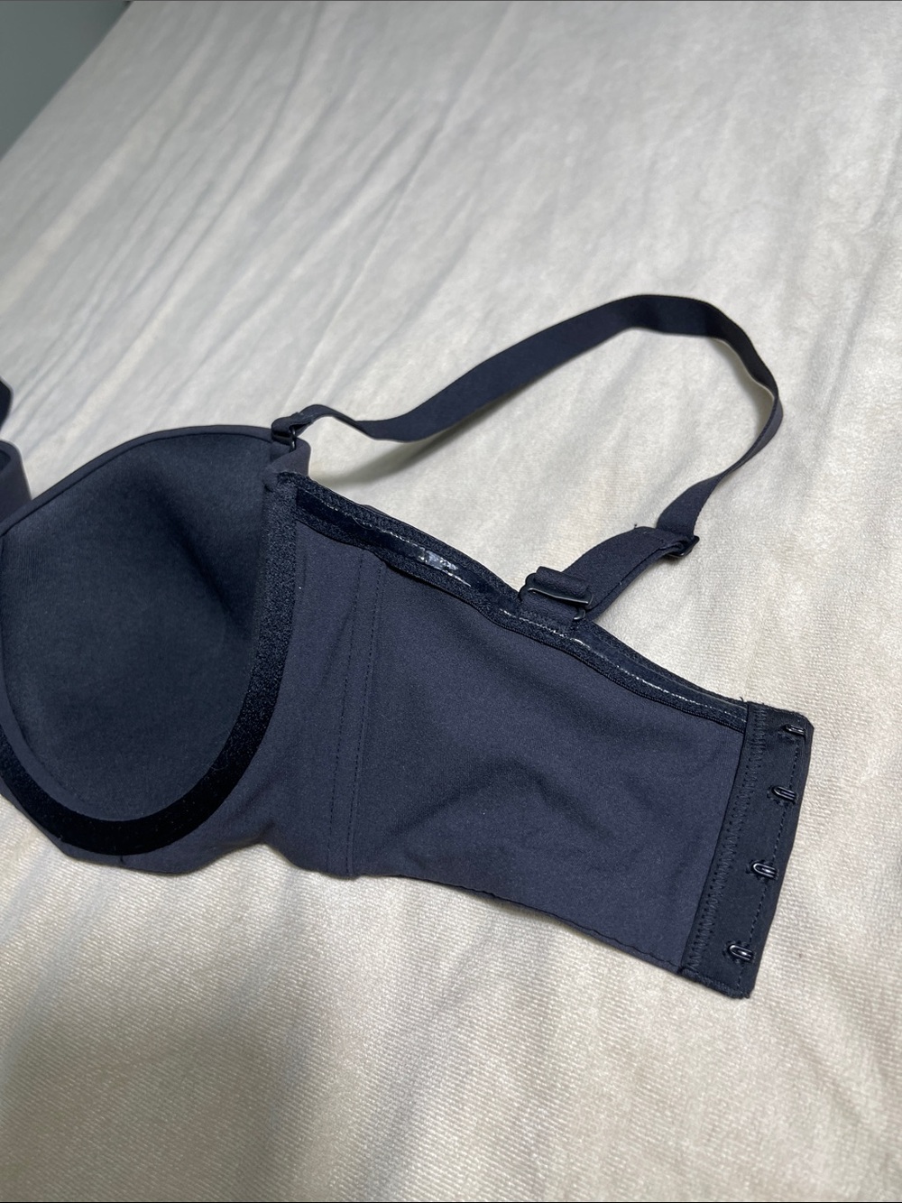 SKIMS Firs Everybody Strapless Bra Onyx NWT 34DD - Picture 6 of 8